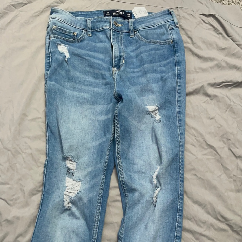 size 7R hollister